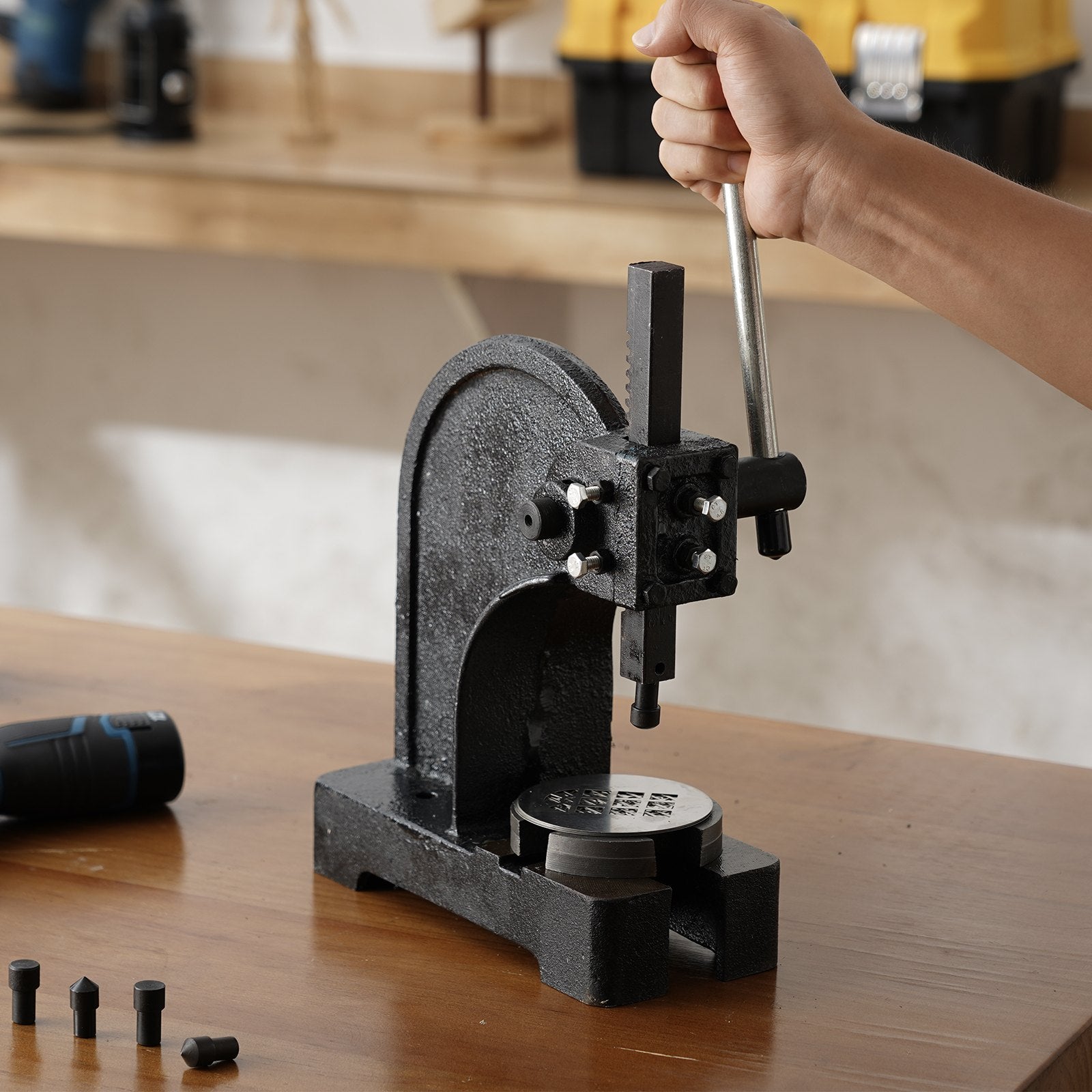Mechaninis presas VEVOR AP-0, 0,5 tonos spaudimo jėga